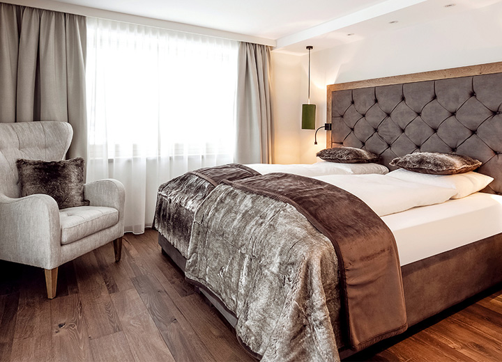 谈球吧体育官网入口国际案例 | 阿尔卑斯山脚下的邂逅