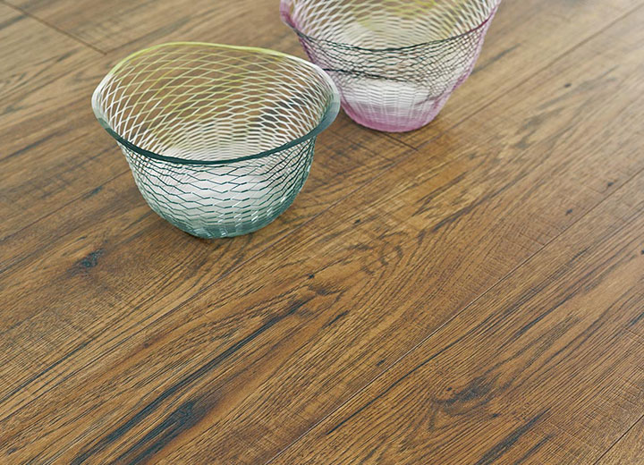 谈球吧体育官网入口强化地板日常养护，做到这几点就够了